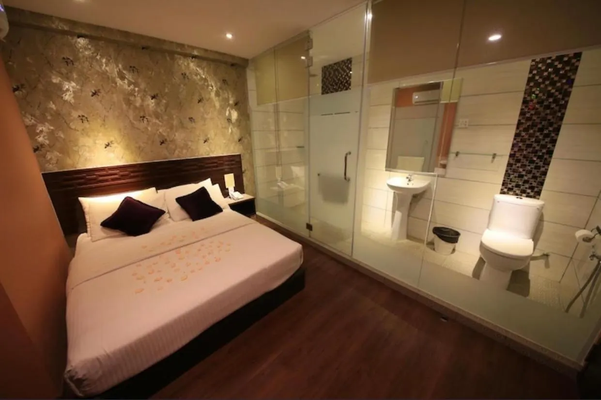 Q Collection Macalister Formerly Known As Apple Hotel Penang George Town